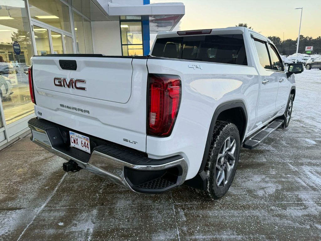 2022 GMC Sierra 1500 SLT in Edmundston, New Brunswick - 5 - w1024h768px
