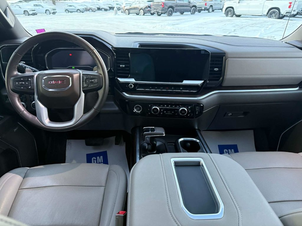 2022 GMC Sierra 1500 SLT in Edmundston, New Brunswick - 18 - w1024h768px