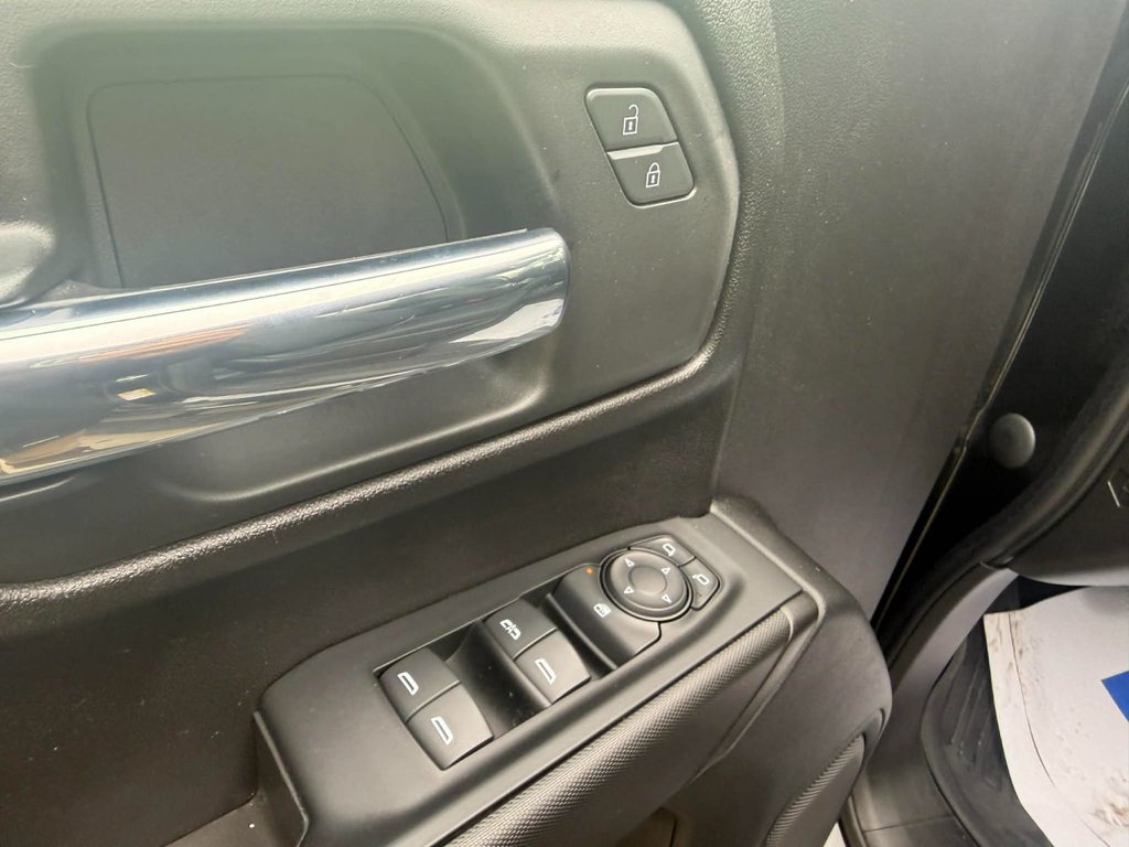 2023 GMC Sierra 1500 Pro in Edmundston, New Brunswick - 12 - w1024h768px