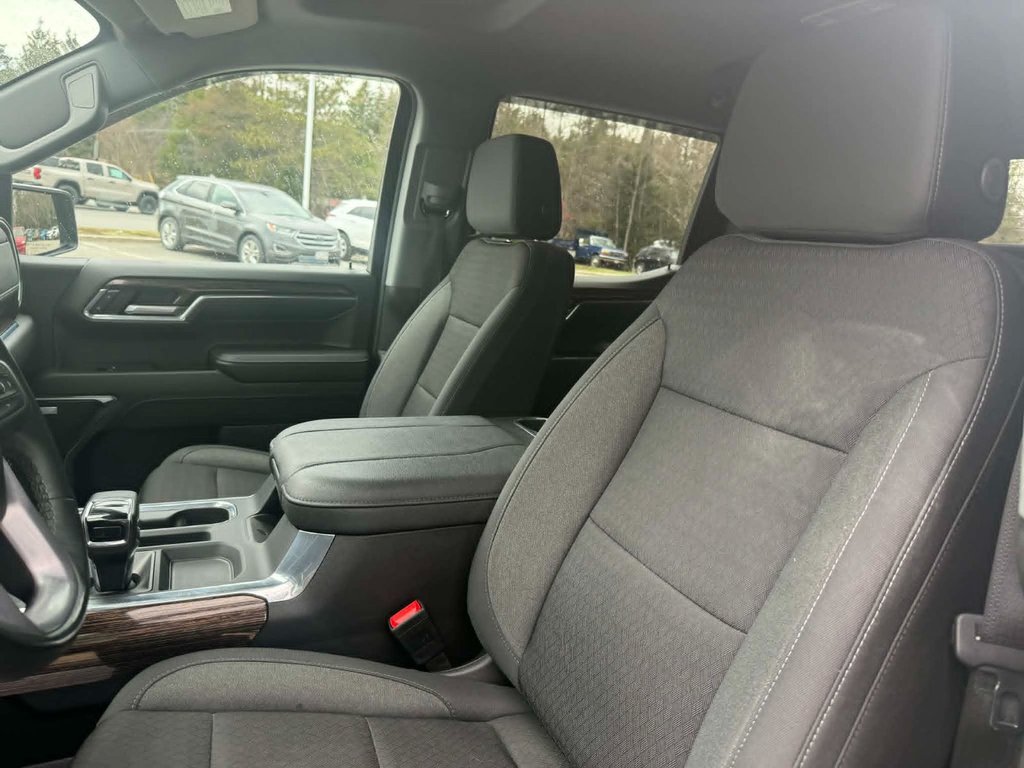 2024 GMC Sierra 1500 Elevation in Edmundston, New Brunswick - 11 - w1024h768px