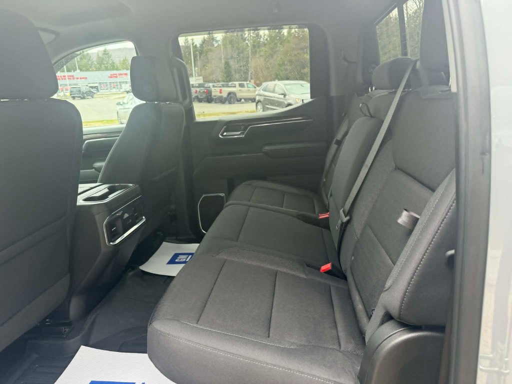 2024 GMC Sierra 1500 Elevation in Edmundston, New Brunswick - 15 - w1024h768px