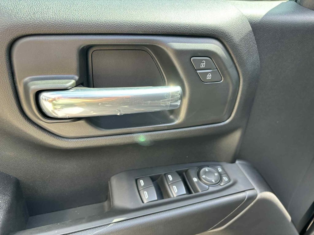 GMC Sierra 1500 PRO 2025 à Edmundston, Nouveau-Brunswick - 10 - w1024h768px