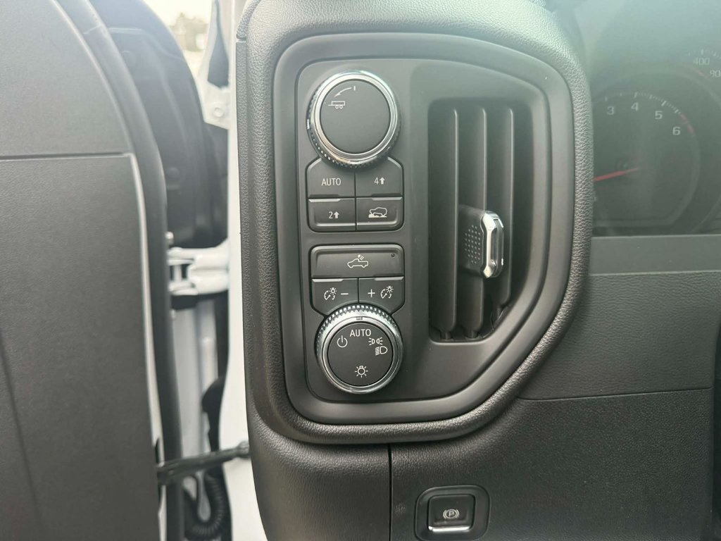 2026 GMC Sierra 1500 PRO in Edmundston, New Brunswick - 11 - w1024h768px