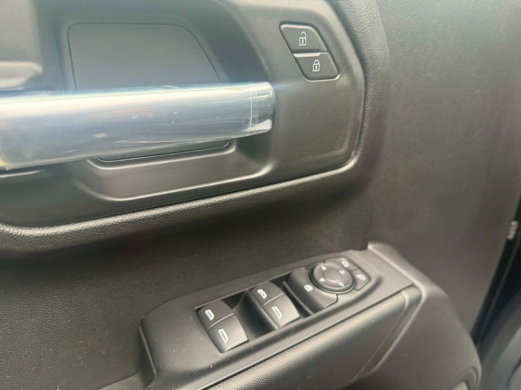 2026 GMC Sierra 1500 PRO in Edmundston, New Brunswick - 16 - w1024h768px
