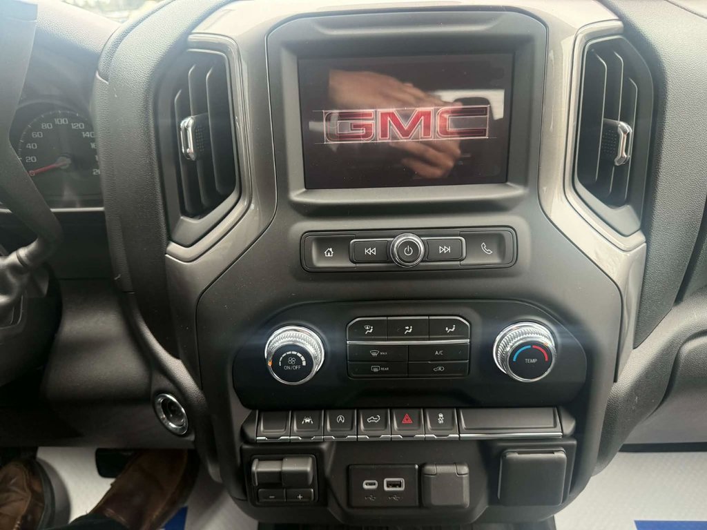 2026 GMC Sierra 1500 PRO in Edmundston, New Brunswick - 14 - w1024h768px