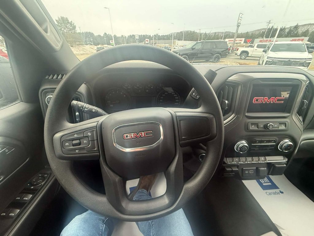 GMC Sierra 1500 PRO 2026 à Edmundston, Nouveau-Brunswick - 13 - w1024h768px