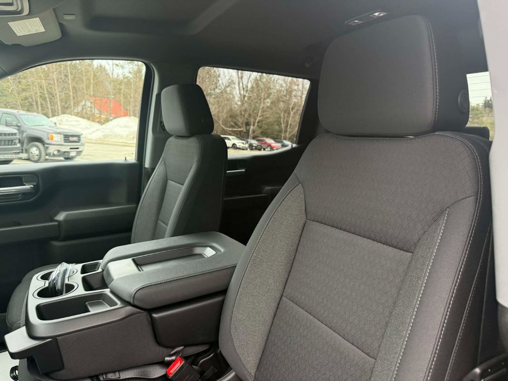 GMC Sierra 1500 PRO 2026 à Edmundston, Nouveau-Brunswick - 8 - w1024h768px