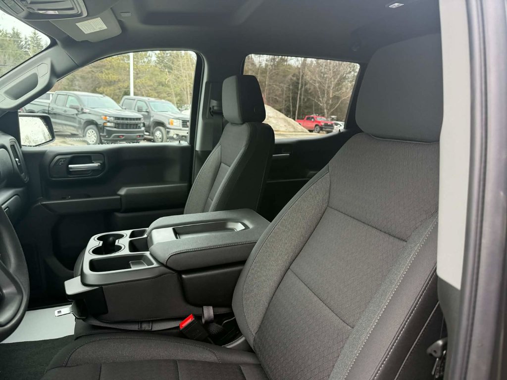 GMC Sierra 1500 PRO 2026 à Edmundston, Nouveau-Brunswick - 10 - w1024h768px