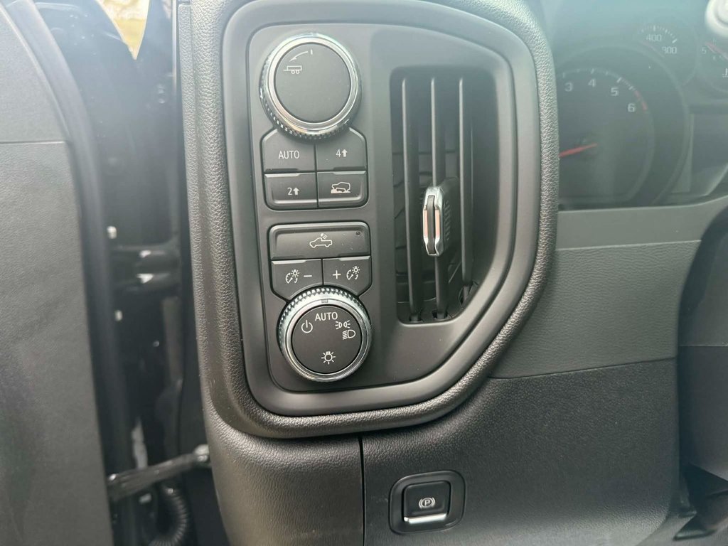 GMC Sierra 1500 PRO 2026 à Edmundston, Nouveau-Brunswick - 13 - w1024h768px