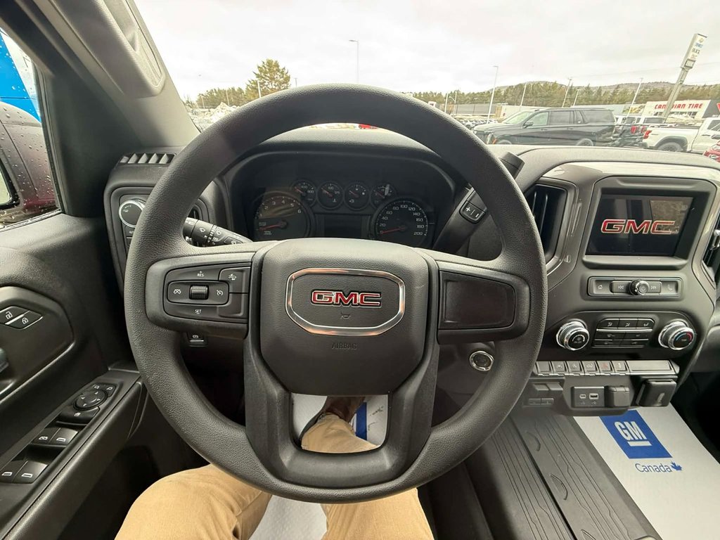 GMC Sierra 1500 PRO 2026 à Edmundston, Nouveau-Brunswick - 9 - w1024h768px