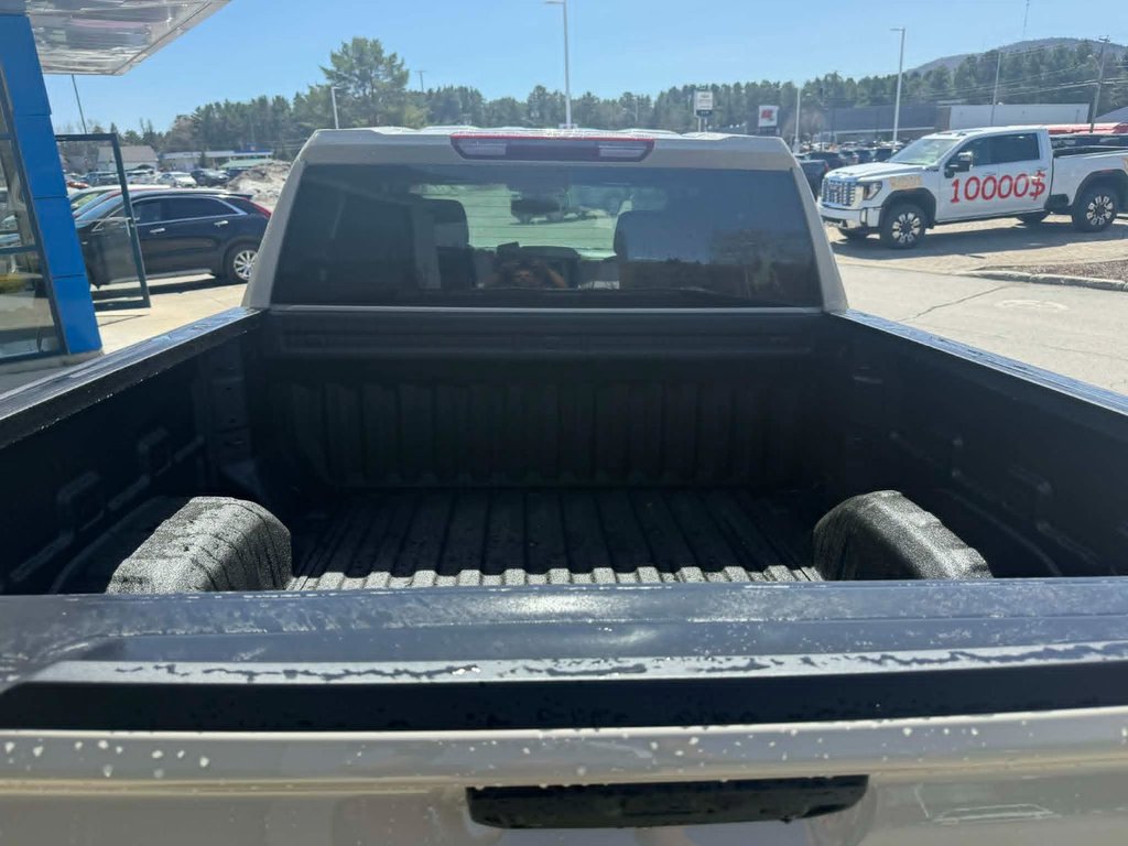 GMC Sierra 1500 PRO 2026 à Edmundston, Nouveau-Brunswick - 7 - w1024h768px