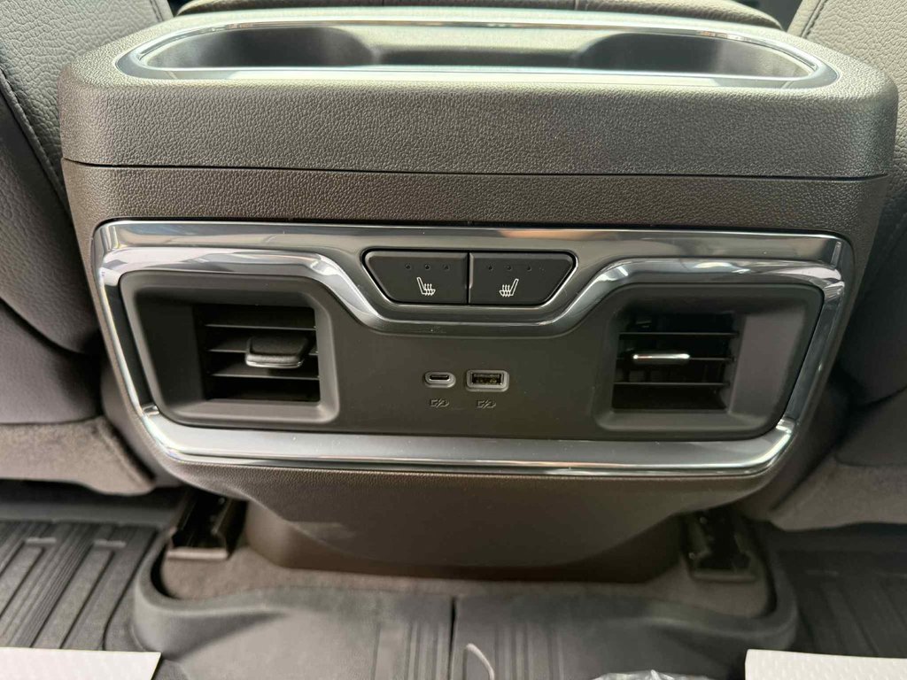 GMC SIERRA 2500 DENALI CREW CAB  2026 à Edmundston, Nouveau-Brunswick - 17 - w1024h768px
