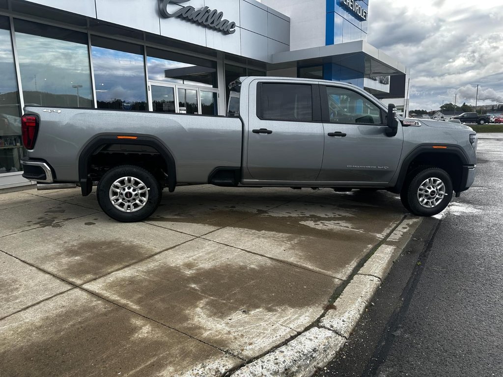 2025  Sierra 2500 HD PRO in Edmundston, New Brunswick - 3 - w1024h768px