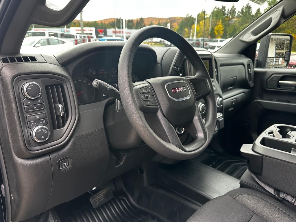 Sierra 2500 HD PRO 2025 à Edmundston, Nouveau-Brunswick - 14 - w1024h768px