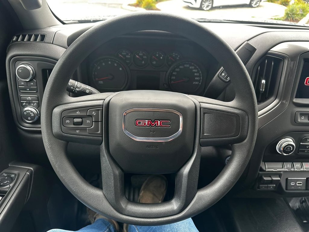 Sierra 2500 HD PRO 2025 à Edmundston, Nouveau-Brunswick - 12 - w1024h768px