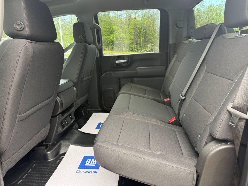2025 GMC Sierra 2500 HD PRO in Edmundston, New Brunswick - 10 - w1024h768px