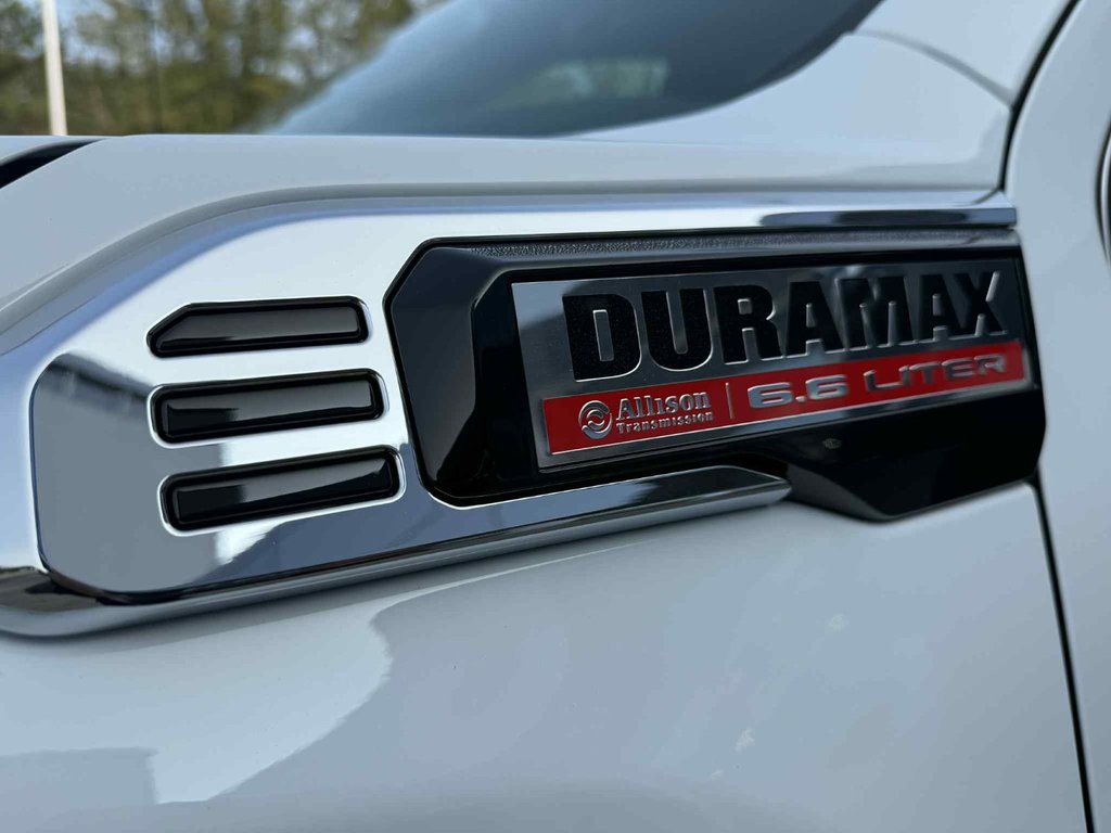 2025 GMC Sierra 2500 HD DENALI in Edmundston, New Brunswick - 14 - w1024h768px