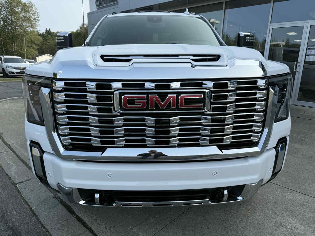 2025 GMC Sierra 2500 HD DENALI in Edmundston, New Brunswick - 4 - w1024h768px