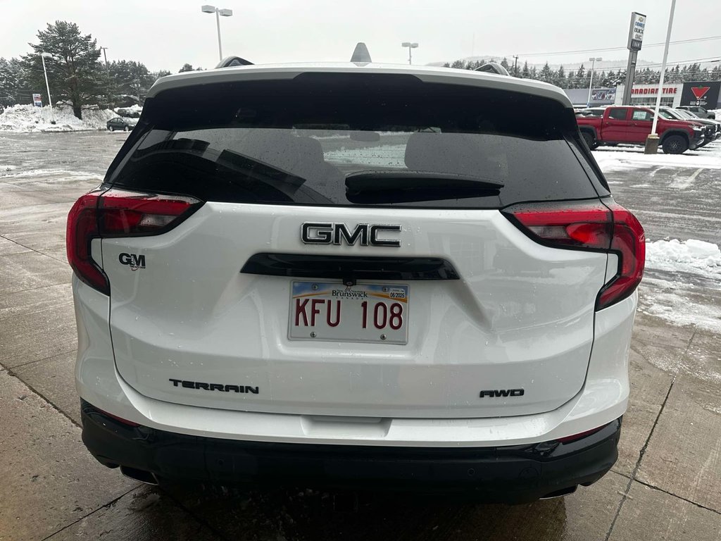 2020 GMC Terrain SLT in Edmundston, New Brunswick - 5 - w1024h768px