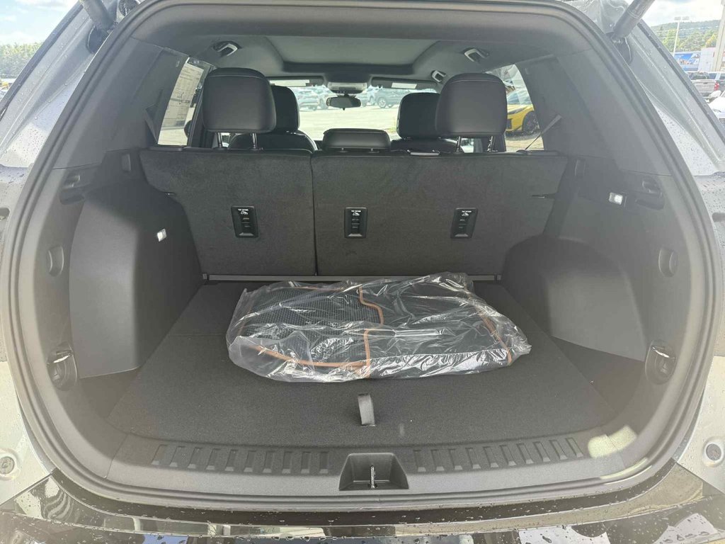 2026 GMC Terrain AT4 in Edmundston, New Brunswick - 8 - w1024h768px