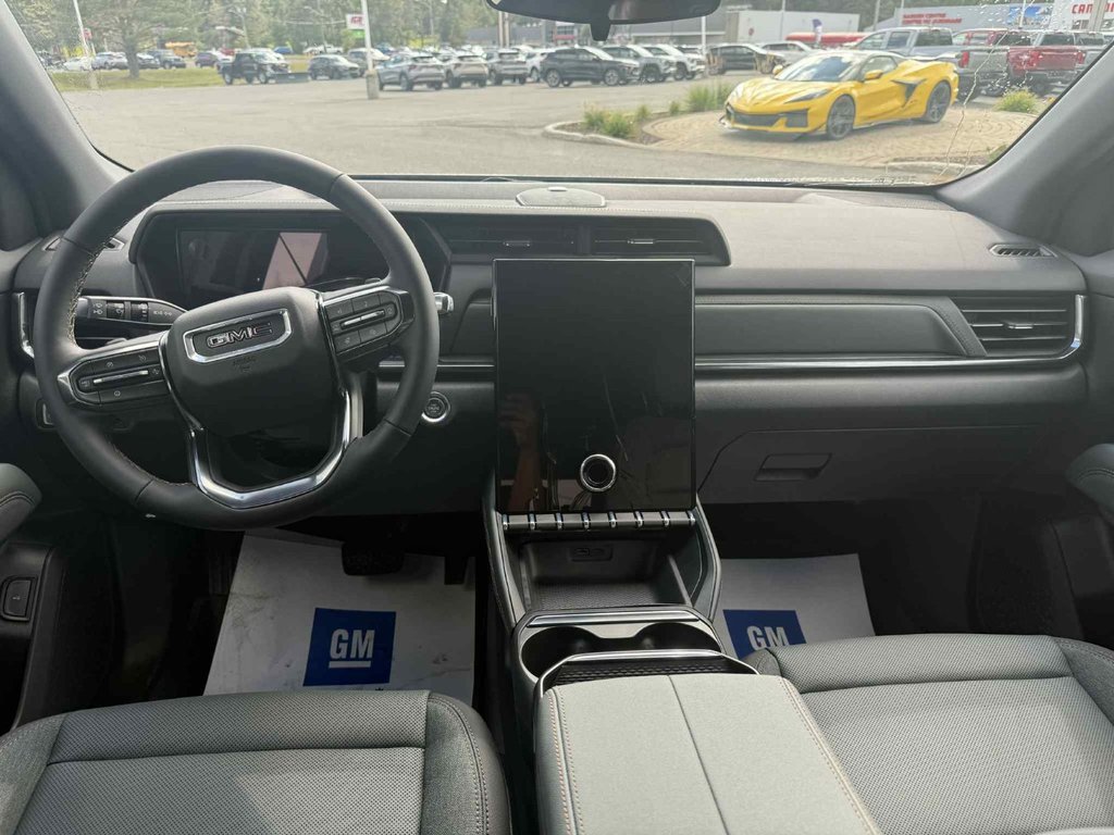 2026 GMC Terrain AT4 in Edmundston, New Brunswick - 9 - w1024h768px