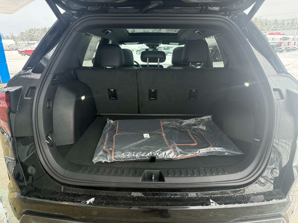 2026 GMC Terrain AT4 in Edmundston, New Brunswick - 8 - w1024h768px