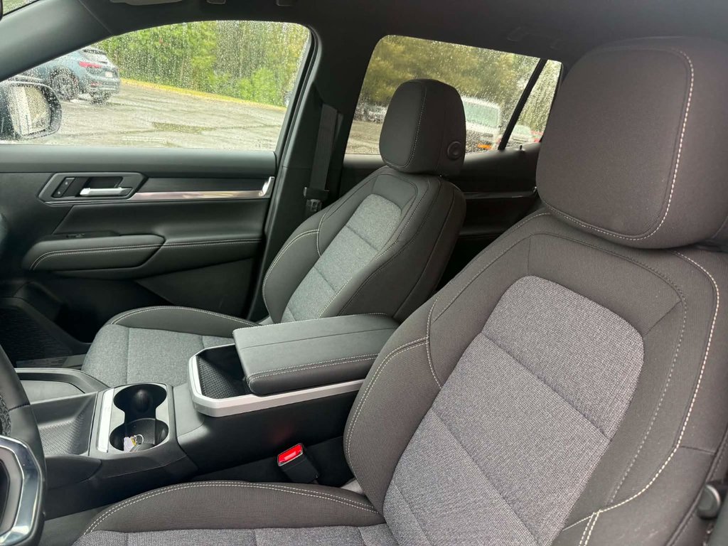 2027 GMC Terrain Elevation in Edmundston, New Brunswick - 10 - w1024h768px