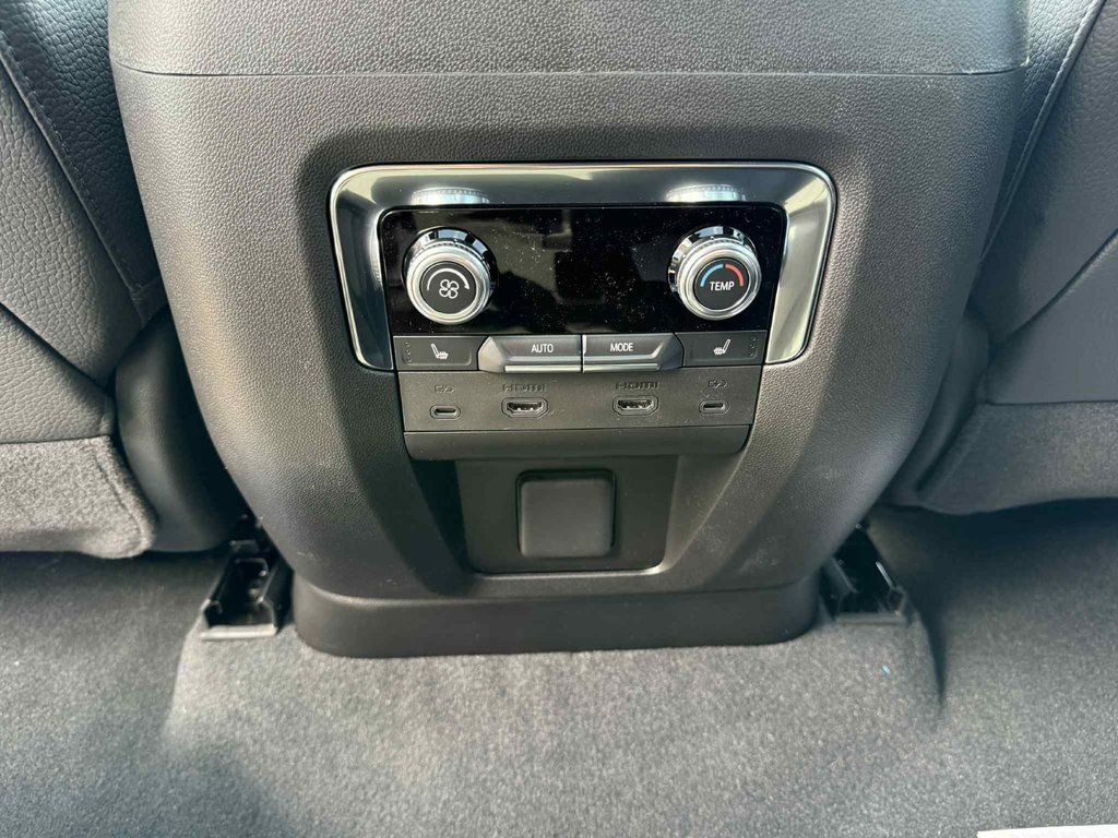 2025 GMC Yukon XL Denali in Edmundston, New Brunswick - 18 - w1024h768px