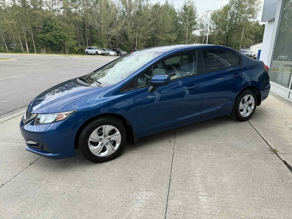 2015 Honda Civic Sedan LX in Edmundston, New Brunswick - 5 - w1024h768px