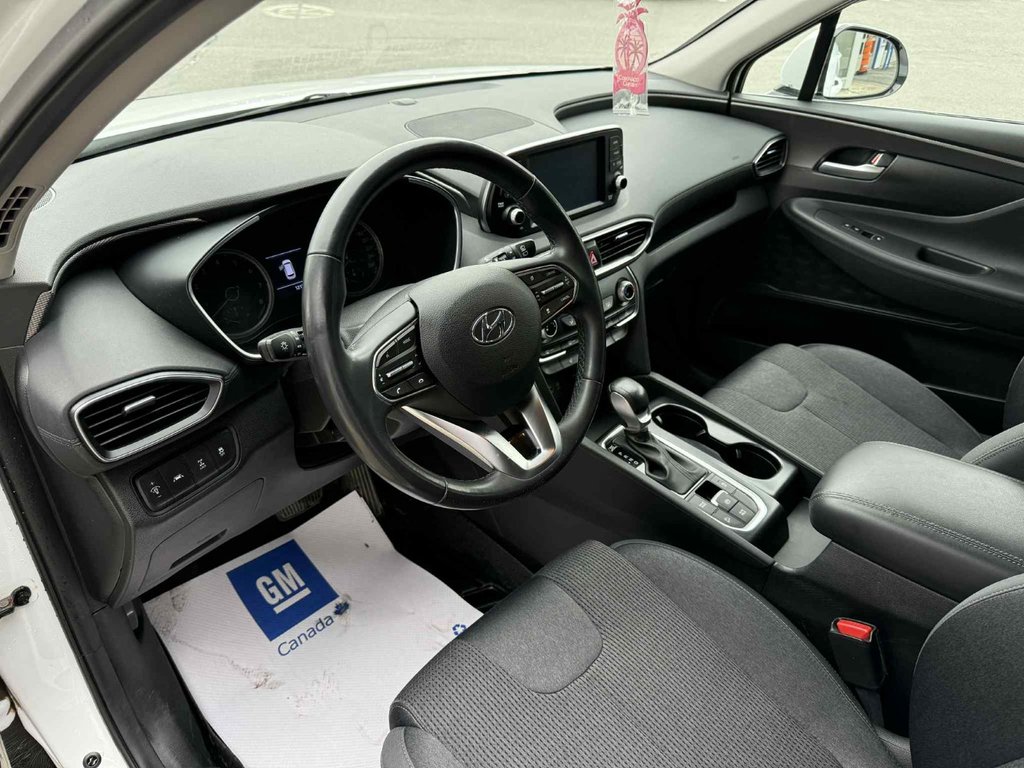 2019 Hyundai Santa Fe Essential in Edmundston, New Brunswick - 9 - w1024h768px