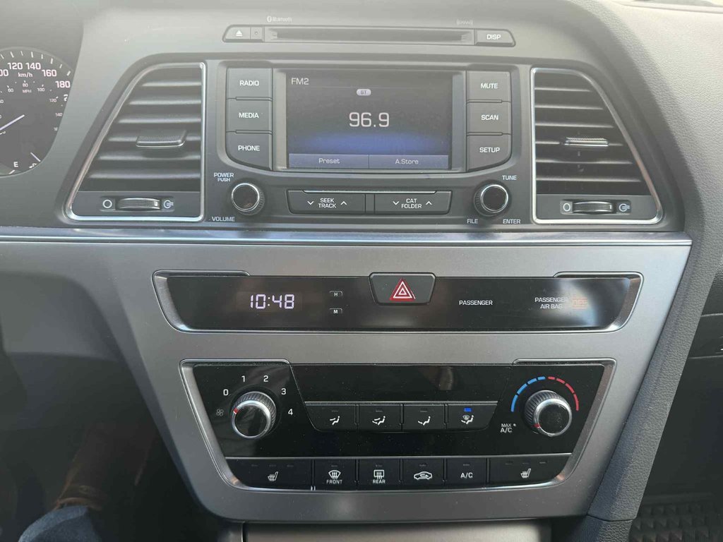 2016 Hyundai Sonata 2.4L GL in Edmundston, New Brunswick - 11 - w1024h768px