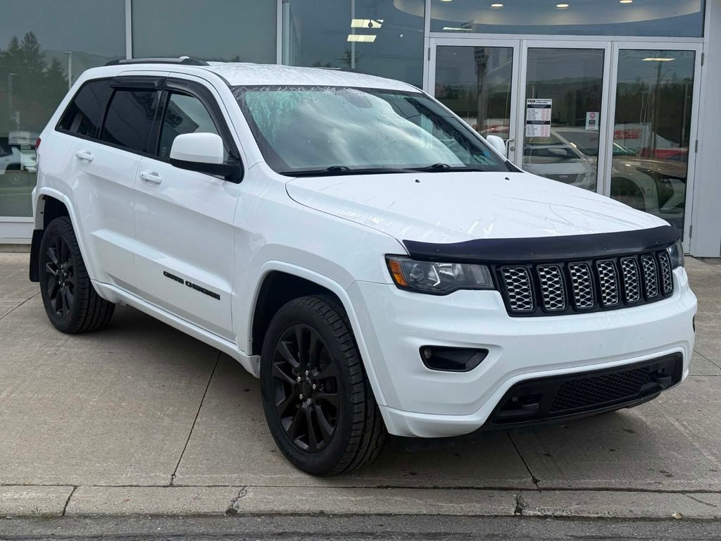 2020 Jeep Grand Cherokee Altitude in Edmundston, New Brunswick - 2 - w1024h768px