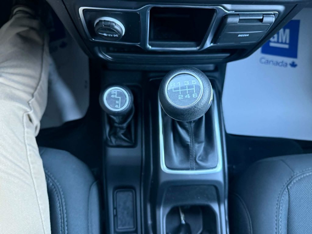 Jeep Wrangler Sport 2022 à Edmundston, Nouveau-Brunswick - 13 - w1024h768px