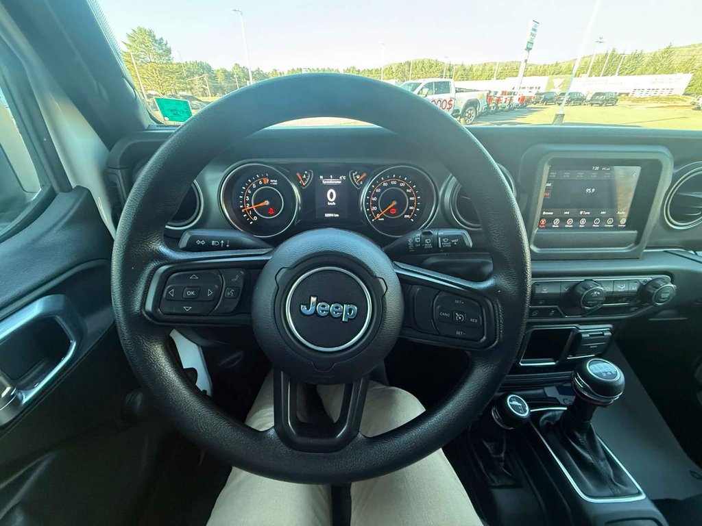 Jeep Wrangler Sport 2022 à Edmundston, Nouveau-Brunswick - 8 - w1024h768px