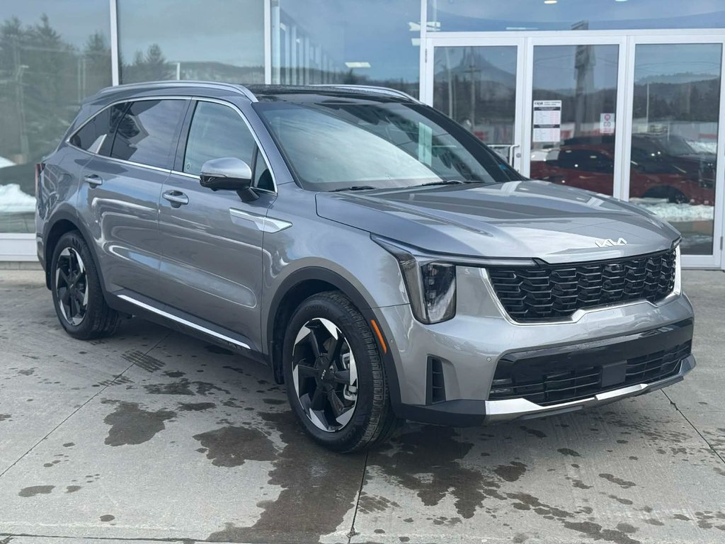 2025 Kia Sorento Plug-In Hybrid SX in Edmundston, New Brunswick - 2 - w1024h768px