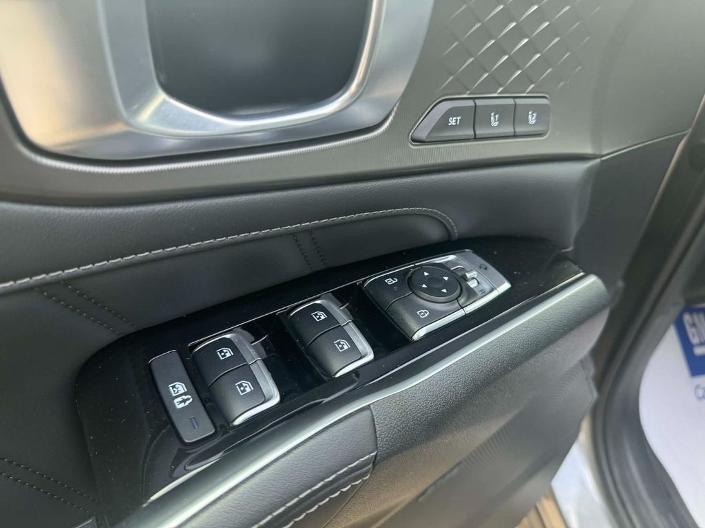 2025 Kia Sorento Plug-In Hybrid SX in Edmundston, New Brunswick - 14 - w1024h768px