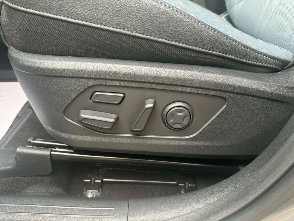 2025 Kia Sorento Plug-In Hybrid SX in Edmundston, New Brunswick - 16 - w1024h768px
