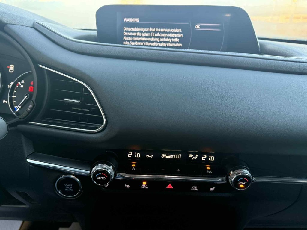 2021 Mazda CX-30 GT in Edmundston, New Brunswick - 12 - w1024h768px