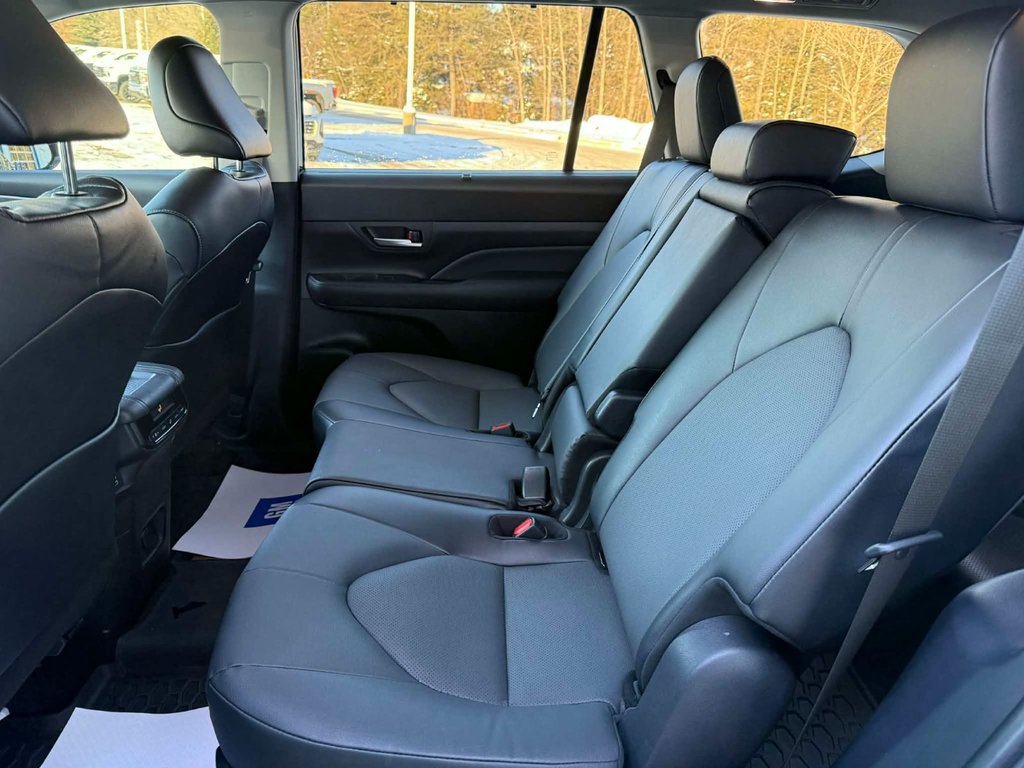 2025 Toyota Grand Highlander in Edmundston, New Brunswick - 11 - w1024h768px