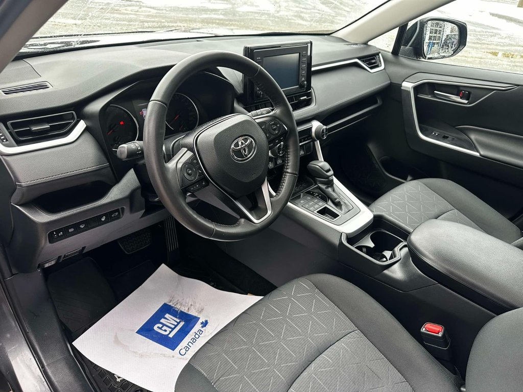 2020 Toyota RAV4 XLE in Edmundston, New Brunswick - 10 - w1024h768px