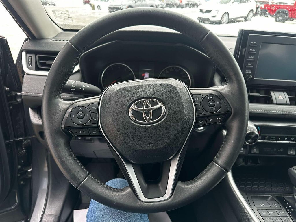 2020 Toyota RAV4 XLE in Edmundston, New Brunswick - 9 - w1024h768px