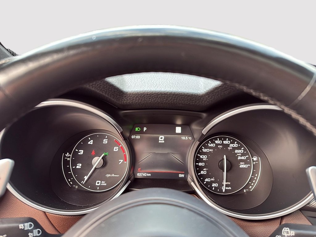 2021 Alfa Romeo Stelvio Ti Sport in Drummondville, Quebec - 17 - w1024h768px