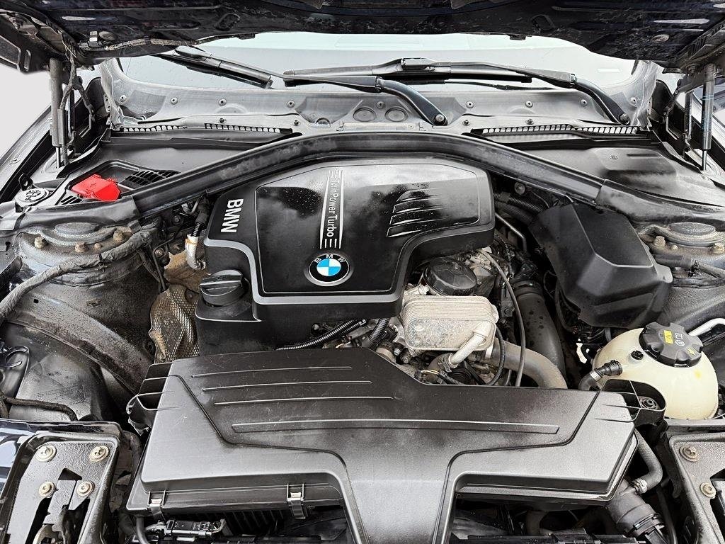 2016 BMW 4 Series 428i xDrive in Drummondville, Quebec - 4 - w1024h768px