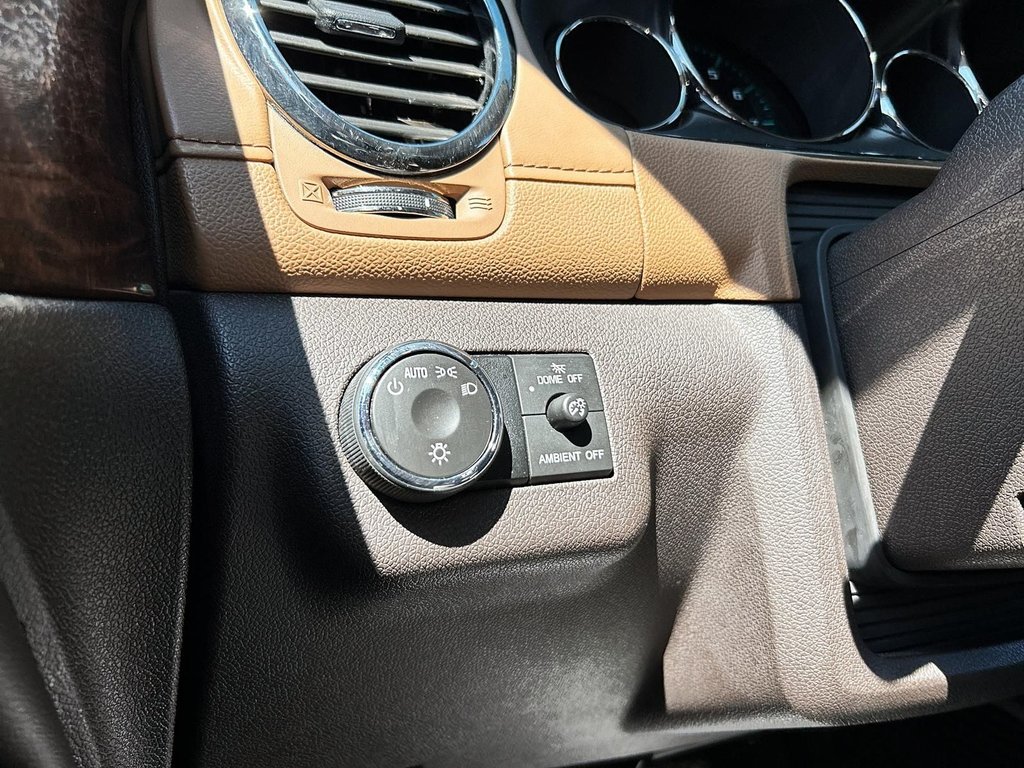 2017  Enclave Leather in Drummondville, Quebec - 20 - w1024h768px