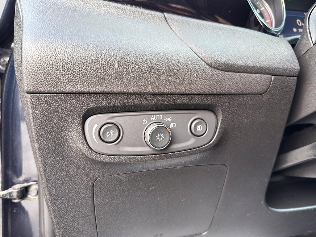 2021 Buick Encore GX Select in Drummondville, Quebec - 12 - w1024h768px