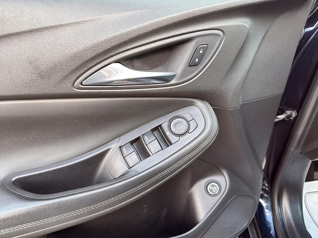 2021 Buick Encore GX Select in Drummondville, Quebec - 11 - w1024h768px