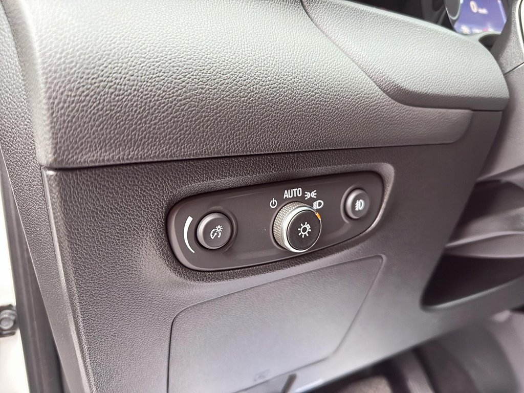 2022 Buick Encore GX Select in Drummondville, Quebec - 13 - w1024h768px