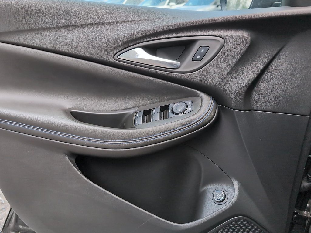 2025 Buick Encore GX Sport Touring in Drummondville, Quebec - 7 - w1024h768px