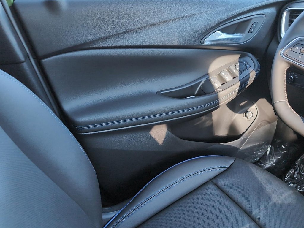 2026 Buick Encore GX Sport Touring in Drummondville, Quebec - 12 - w1024h768px