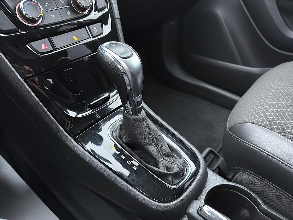 Buick Encore Sport Touring 2018 à Drummondville, Québec - 19 - w1024h768px